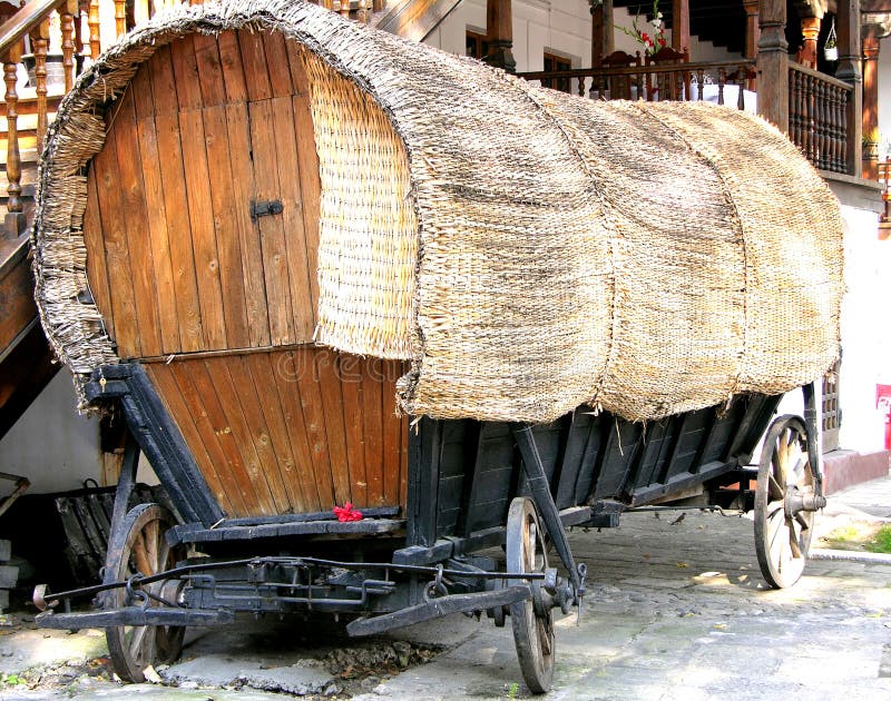 Old tilt gipsy cart
