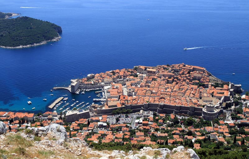 Die Altstadt von Dubrovnik Luftbild aus dem Srd hill.