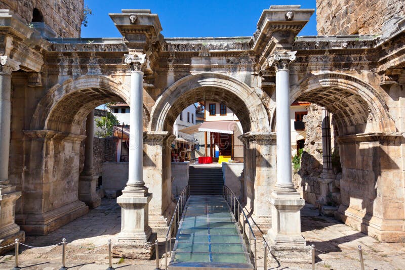 Türkiye Old-town-kaleici-antalya-turkey-27524974