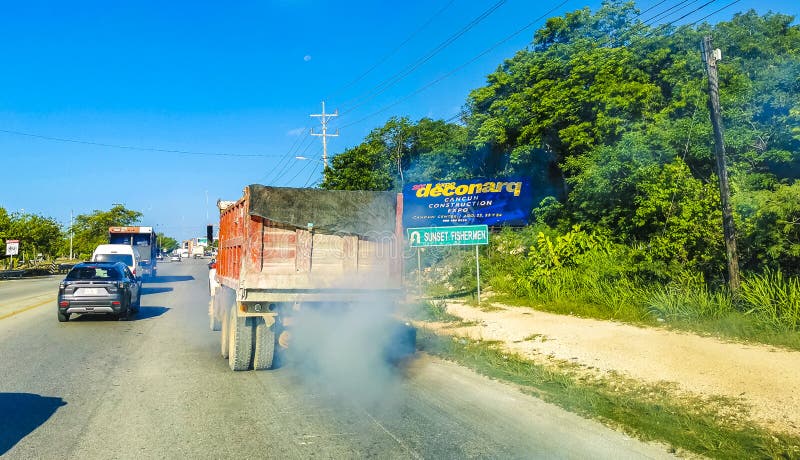 Old Truck with Extreme Exhaust Fumes from the Exhaust Pipe Editorial ...