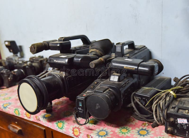Old video camera editorial photography. Image of 35mm 97125202