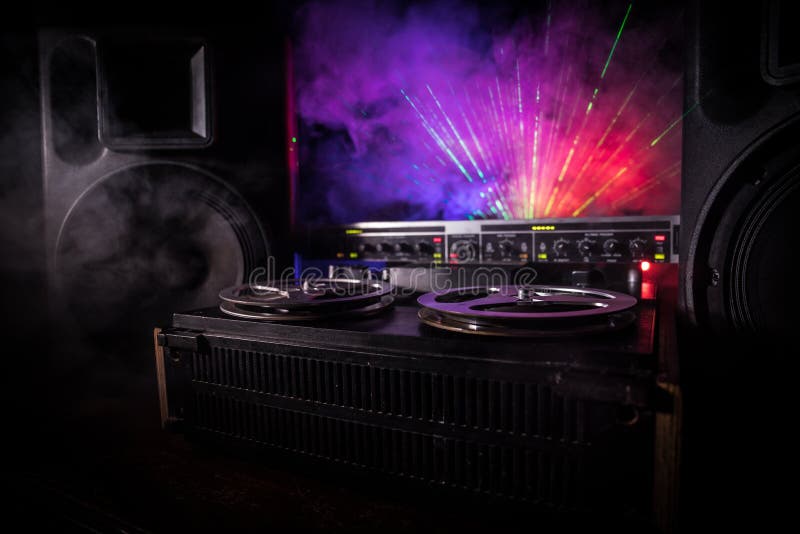 reel to reel player reel to reel player