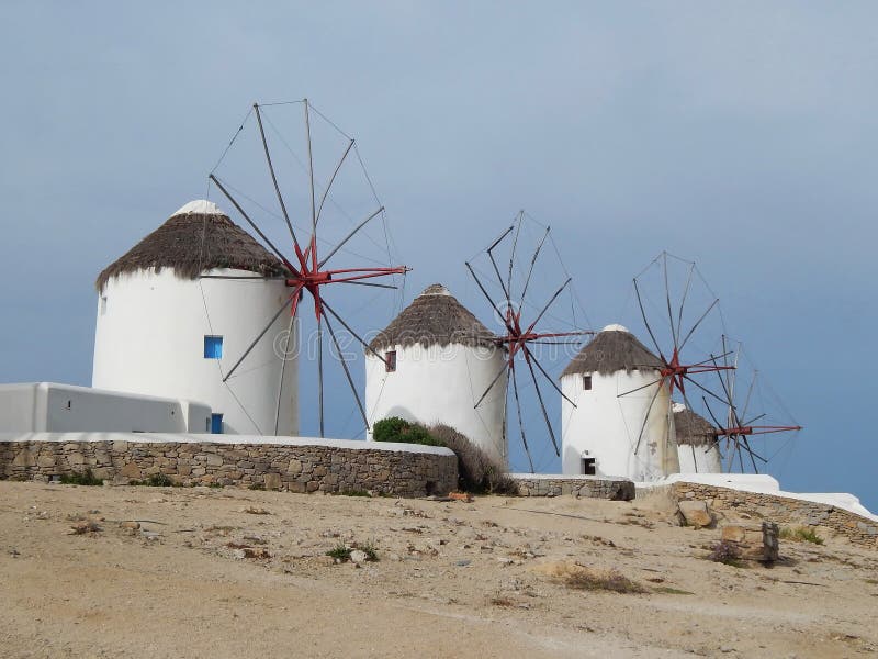 Alte Windmühlen Sehenswürdigkeiten auf Mykonos in Griechenland im Mai 2017