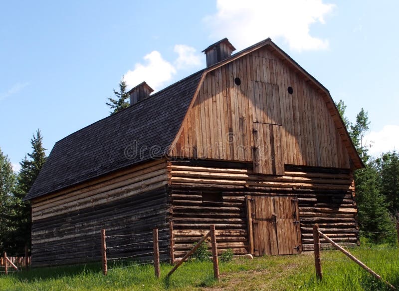 Old Wooden Barn stock image. Image of hayloft, stalls 55981337
