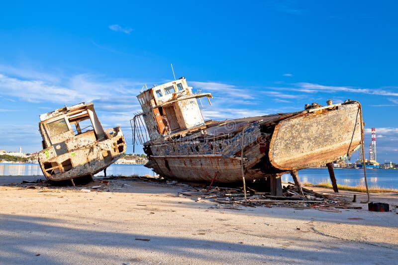 free old wood boats