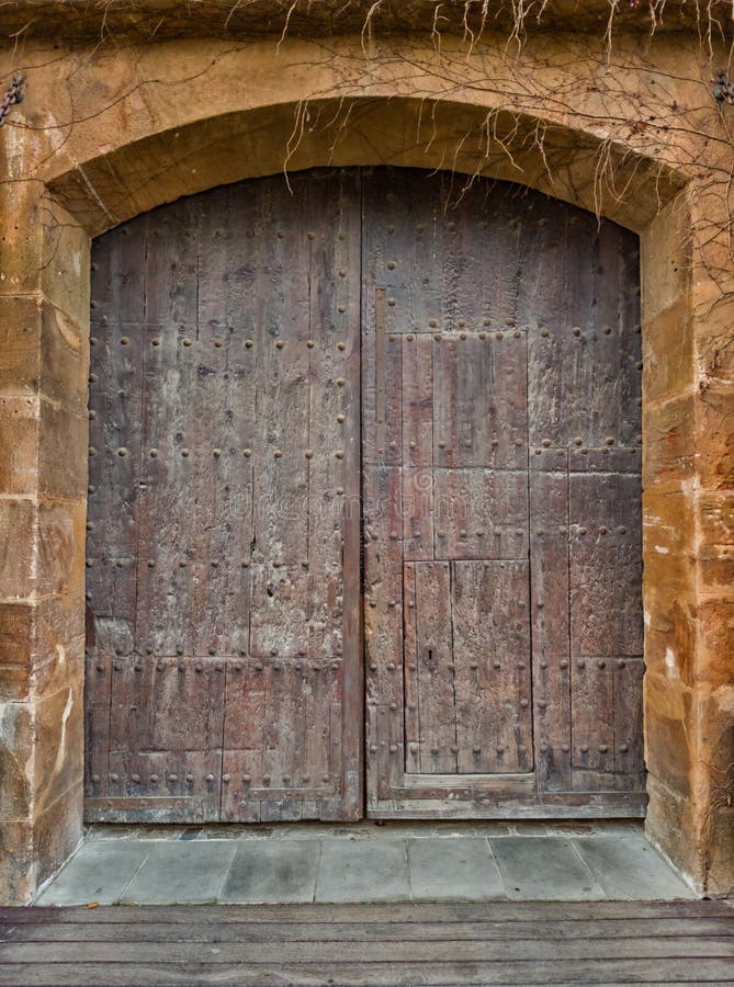 The old wooden gate. The entrance to the castle royalty free stock photos The old wooden gate. The entrance to the castle royalty free stock photos