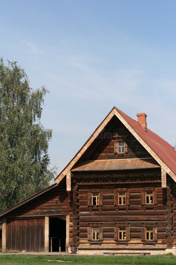 Old wooden house in Suzdal