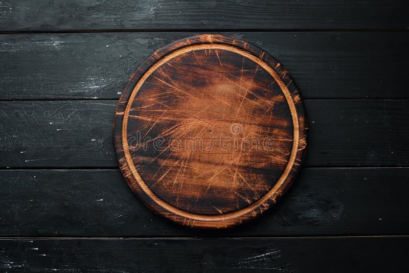 Thớ gỗ cũ trong bếp: Tưởng tượng một thớ gỗ cũ xưa trong căn bếp của bạn. Nó mang đến sự ấm áp, cổ điển và tình cảm của một ngôi nhà giàu truyền thống. Hãy xem hình ảnh này và cảm nhận được sự lãng mạn và độc đáo mà nó mang lại cho cảm giác bếp núc của bạn.