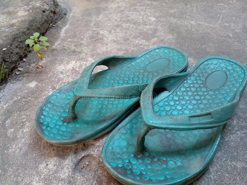 cheap rubber slippers