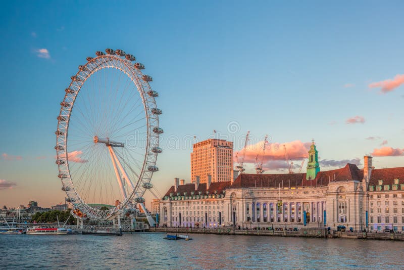 Olho De Londres Durante O Por Do Sol Em Londres, Inglaterra, Reino