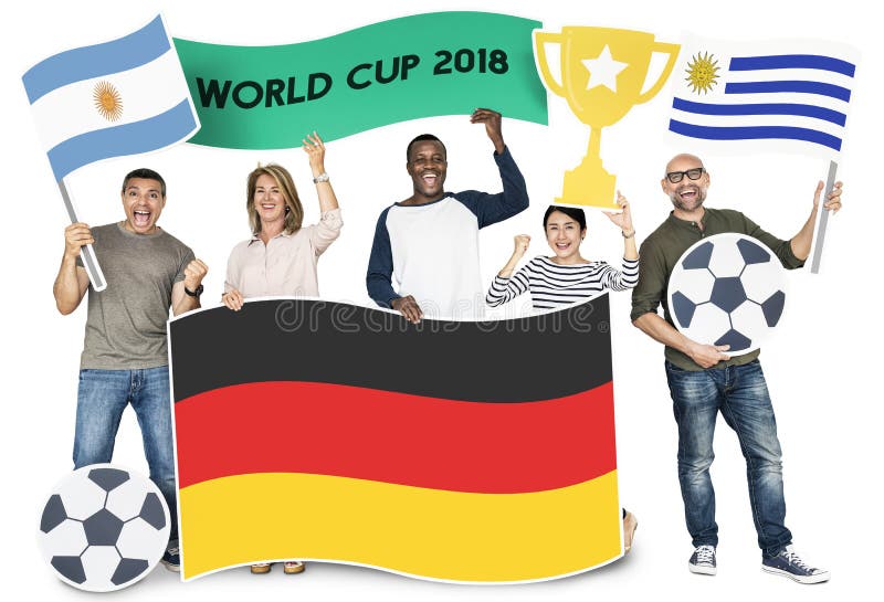 Olika fotbollsfan som rymmer flaggorna av Argentina, Tyskland och Uruguay arkivfoto Olika fotbollsfan som rymmer flaggorna av Argentina, Tyskland och Uruguay arkivfoto