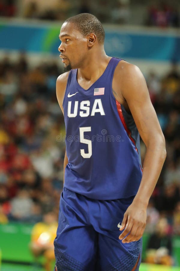 Olimpijski mistrz Kevin Durant Drużynowy usa w akci przy grupy A koszykówki dopasowaniem między Drużynowym usa i Australia obraz stock Olimpijski mistrz Kevin Durant Drużynowy usa w akci przy grupy A koszykówki dopasowaniem między Drużynowym usa i Australia obraz stock