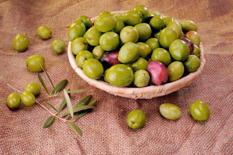 Olives basket stock photo. Image of leaf, ingredient 35185348