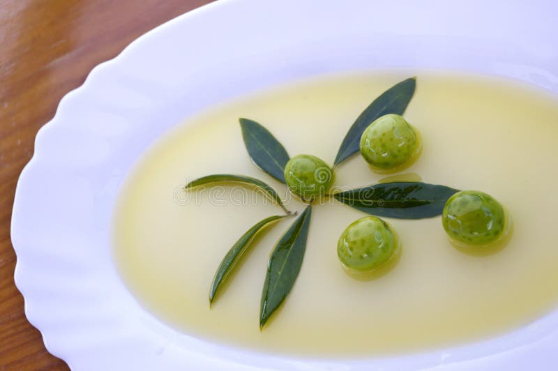 Olives with olive oil