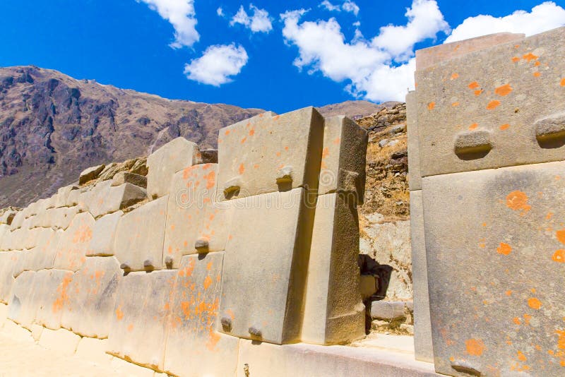 Antigo Sistema Aqueduto Ollantaytambo Peru Imagem de Stock