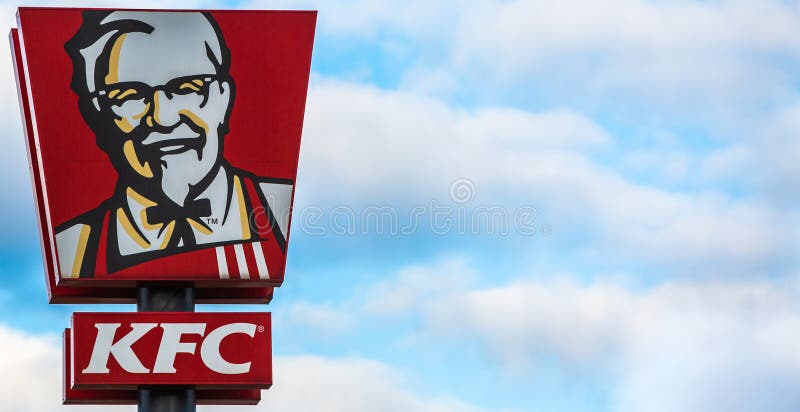 Logo KFC - Logo KFC thật sự độc đáo và dễ nhận biết. Hình ảnh về logo KFC khiến bạn liên tưởng ngay đến những bữa tiệc vui vẻ cùng người thân và bạn bè. Hơn nữa, nhìn vào hình ảnh này bạn sẽ cảm thấy được sức mạnh và uy tín của KFC.