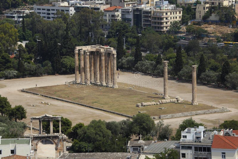 olympian zeus ναών καταστροφών της Αθήνας Ελλάδα στοκ φωτογραφία με δικαίωμα ελεύθερης χρήσης olympian zeus ναών καταστροφών της Αθήνας Ελλάδα στοκ φωτογραφία με δικαίωμα ελεύθερης χρήσης