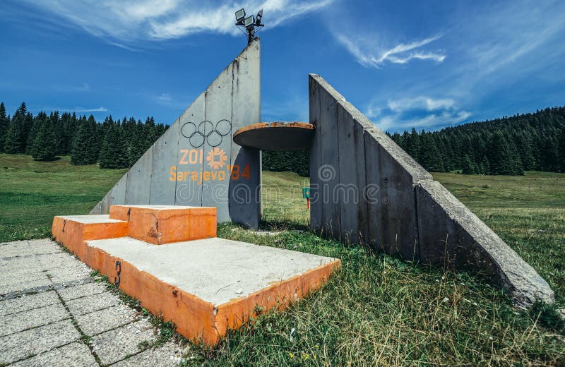 Olympische Sprünge Igman lizenzfreies stockbild Olympische Sprünge Igman lizenzfreies stockbild