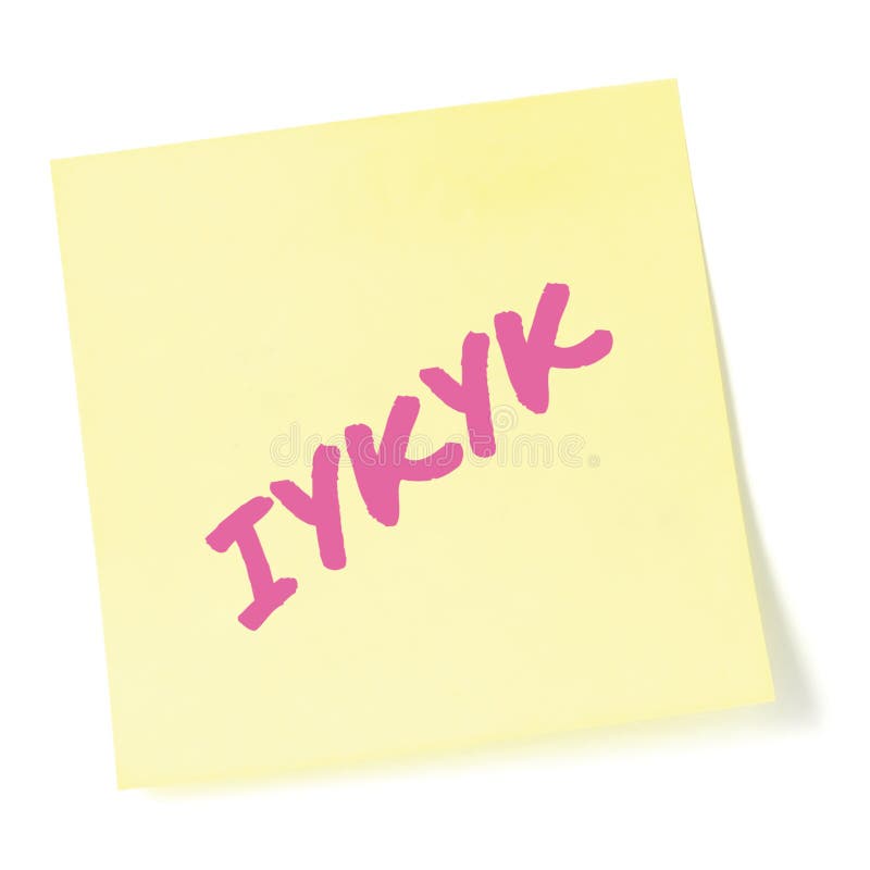 Om du vet att du vet akronykyk text makrocloseup rosa markör tiktok gen z inuti skämt gul vidhäftande postit anteckning royaltyfria foton