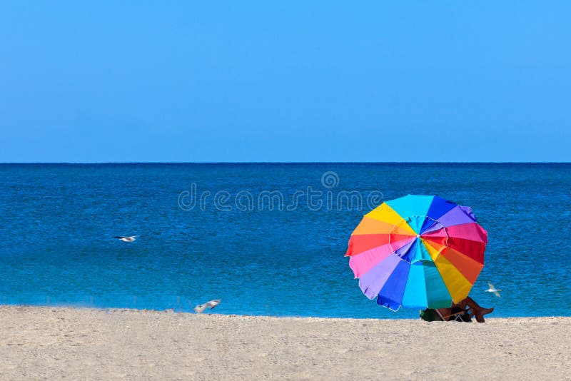 Ombrello di spiaggia immagine stock libera da diritti