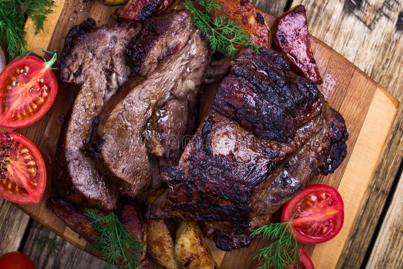 Ombro roasted caseiro da carne fotos de stock Ombro roasted caseiro da carne fotos de stock