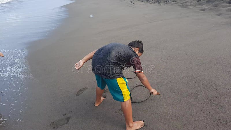 Ondas de praia numa tarde de verão