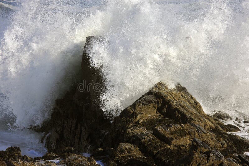 Ondes tombantes en panne images libres de droits Ondes tombantes en panne images libres de droits