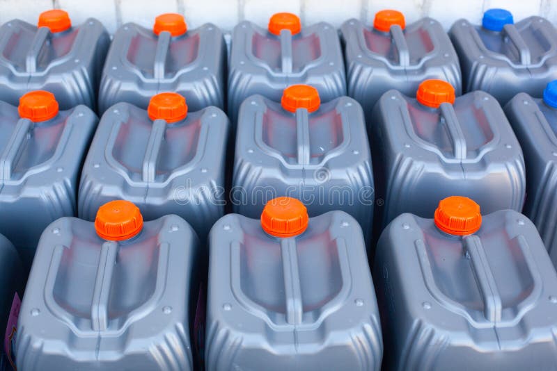 338 Canister Engine Oil Empty Label Stock Photos Free & RoyaltyFree