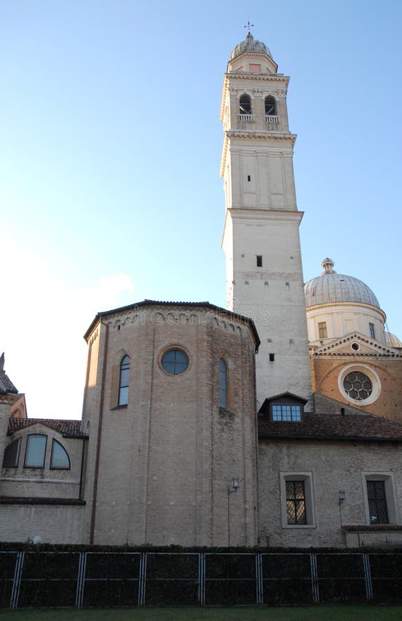 One of the five domes and the bell tower of the Basilica of Santa Giustina in Padua in Veneto (Italy) royalty free stock photo One of the five domes and the bell tower of the Basilica of Santa Giustina in Padua in Veneto (Italy) royalty free stock photo