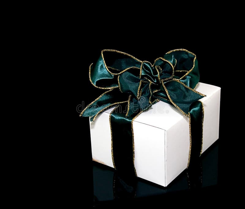 Dark Green Ribbon Royalty-Free Images, Stock Photos & Pictures