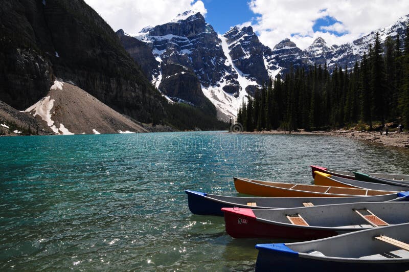 Moraine lake is one of the most amazing landscapes with colorful boats and mountain in Alberta, Canada royalty free stock photos Moraine lake is one of the most amazing landscapes with colorful boats and mountain in Alberta, Canada royalty free stock photos