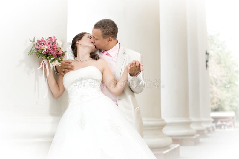 Pasgetrouwd stel royalty-vrije stock afbeeldingen
