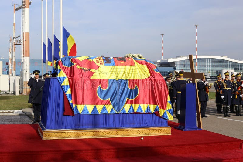 OP ZIJN 96 JAAR STERFT DE VROEGERE KONING MICHAEL I VAN ROEMENIË ` S royalty-vrije stock afbeeldingen OP ZIJN 96 JAAR STERFT DE VROEGERE KONING MICHAEL I VAN ROEMENIË ` S royalty-vrije stock afbeeldingen