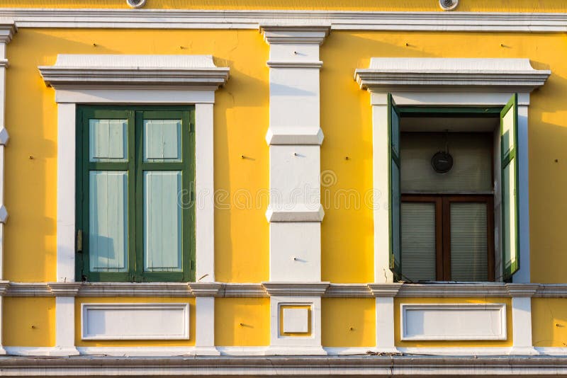 close the window song close the window song