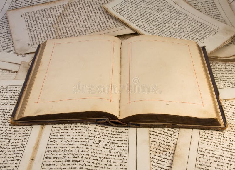 The open old book with empty pages