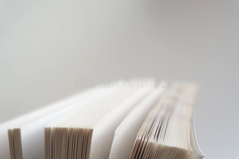 Open oude boek dichte omhooggaand, boekpagina royalty-vrije stock fotografie Open oude boek dichte omhooggaand, boekpagina royalty-vrije stock fotografie