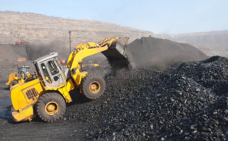 Open-pit Mine with Earth Move