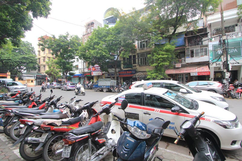 Opinião da rua em Hanoi, Vietname fotos de stock