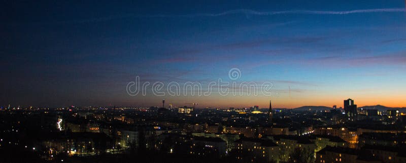 Opinião de Wien da roda panorâmico imagem de stock royalty free Opinião de Wien da roda panorâmico imagem de stock royalty free