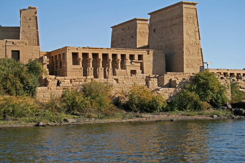 Opinião do console do templo de Philae - Aswan Egipto