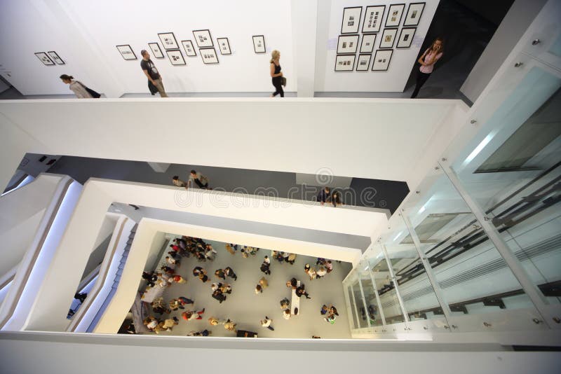 Opinión de arriba hacia abajo sobre la exposición de la foto foto de archivo libre de regalías Opinión de arriba hacia abajo sobre la exposición de la foto foto de archivo libre de regalías