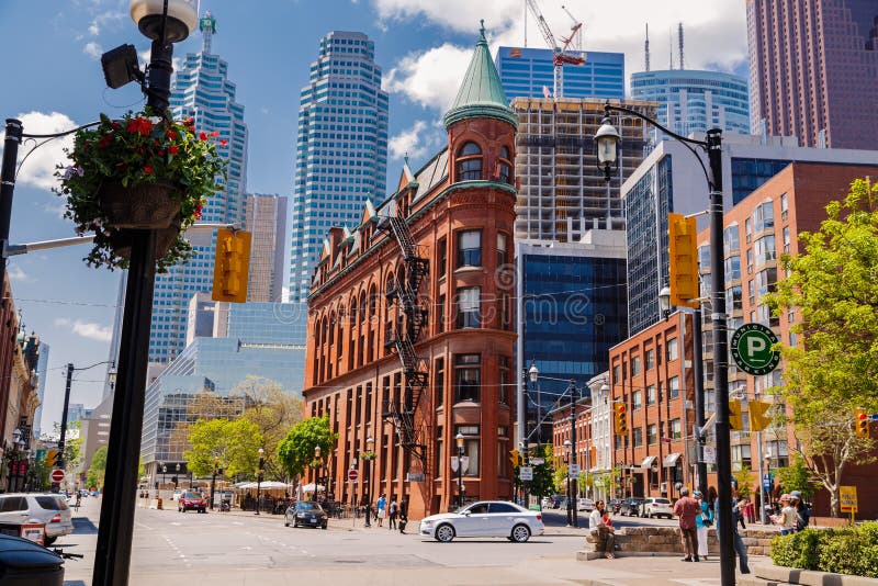 Opinión de invitación hermosa del paisaje de la ciudad de Toronto con los edificios viejos de la obra clásica del vintage imágenes de archivo libres de regalías Opinión de invitación hermosa del paisaje de la ciudad de Toronto con los edificios viejos de la obra clásica del vintage imágenes de archivo libres de regalías