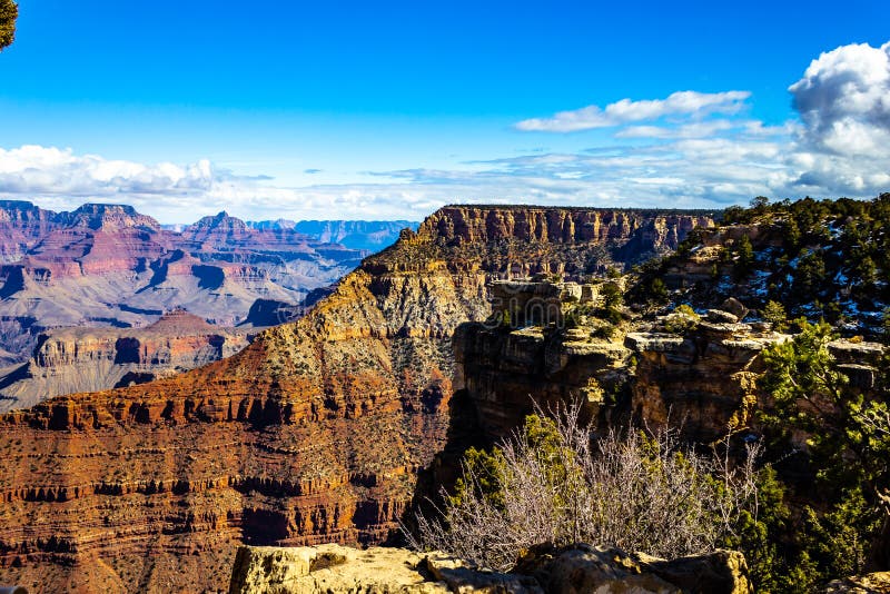 Opinión escénica del sur de Rim Arizona los E.E.U.U. del parque nacional de Grand Canyon imágenes de archivo libres de regalías Opinión escénica del sur de Rim Arizona los E.E.U.U. del parque nacional de Grand Canyon imágenes de archivo libres de regalías