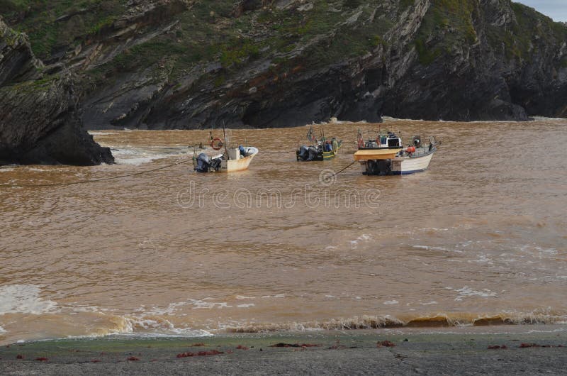 Oporto das Barcas, una pequeña ensenada de la pesca en el parque natural de Costa Vicentina, Portugal imágenes de archivo libres de regalías Oporto das Barcas, una pequeña ensenada de la pesca en el parque natural de Costa Vicentina, Portugal imágenes de archivo libres de regalías