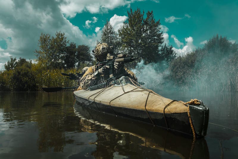 Военная байдарка