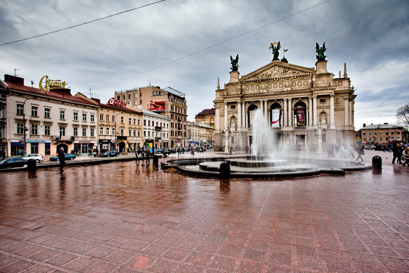 Opéra à LVIV, UKRAINE images libres de droits Opéra à LVIV, UKRAINE images libres de droits