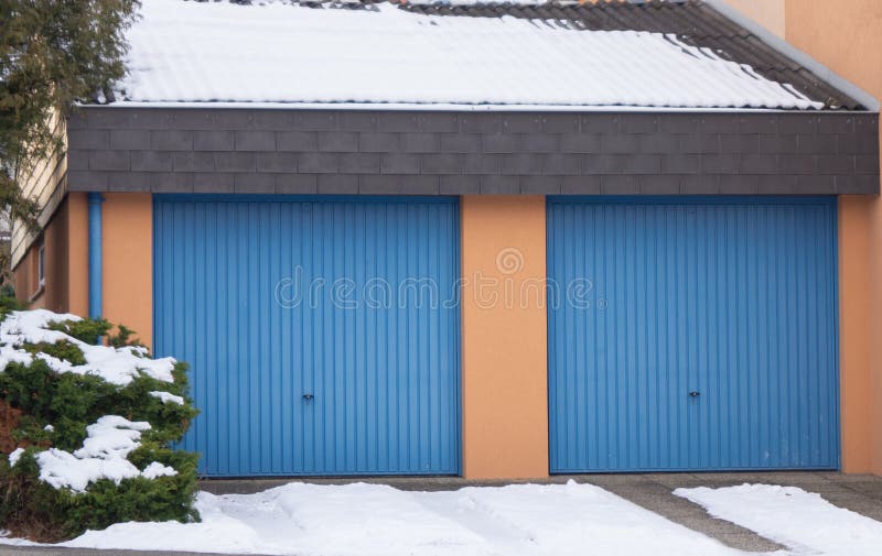 20 Aesthetic Garage door flashing orange for Happy New Years