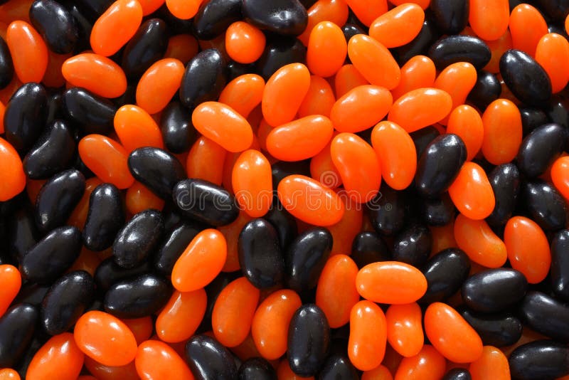 Orangefarbene und schwarze Jellybohnen stockfoto Orangefarbene und schwarze Jellybohnen stockfoto