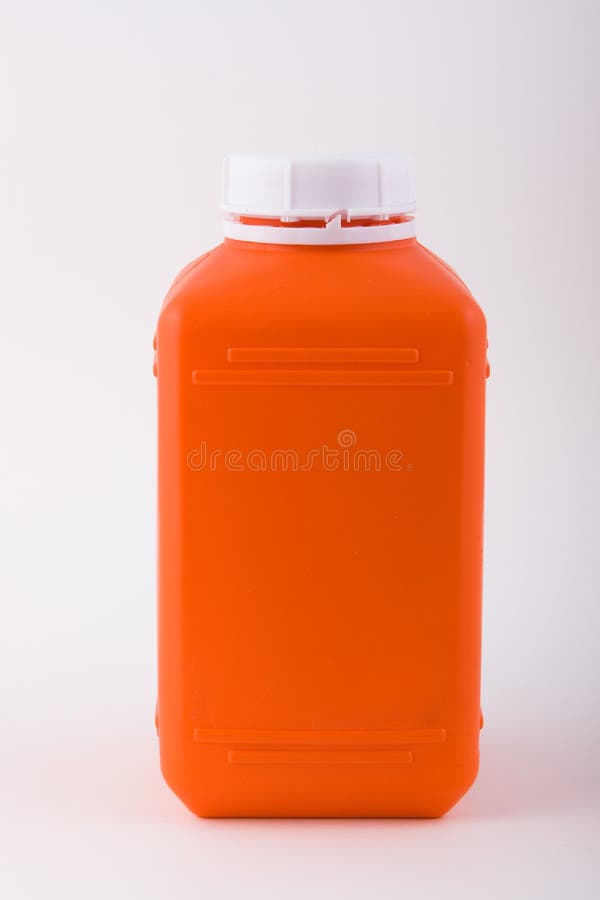 Oranje plastic fles royalty-vrije stock afbeelding Oranje plastic fles royalty-vrije stock afbeelding