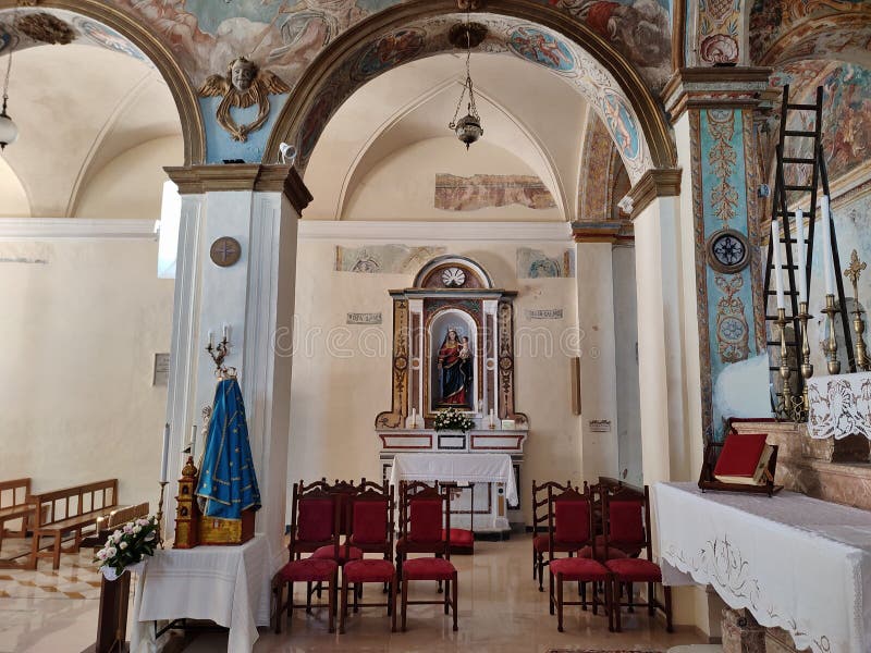 Chiesa Santa Maria Di Loreto Roma Oratino - Altare Laterale Della Chiesa Di Santa Maria Di Loreto Stock